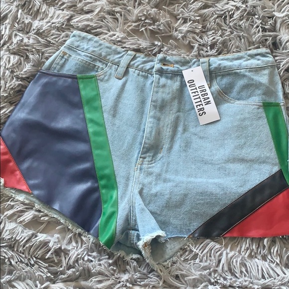 Urban Outfitters Denim Shorts Size 28 - Picture 2 of 7